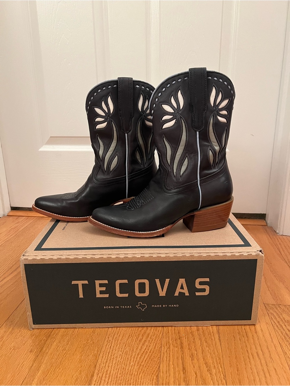 Tecovas Jolene Leather Western Boots- Navy Bloom Bovine Leather